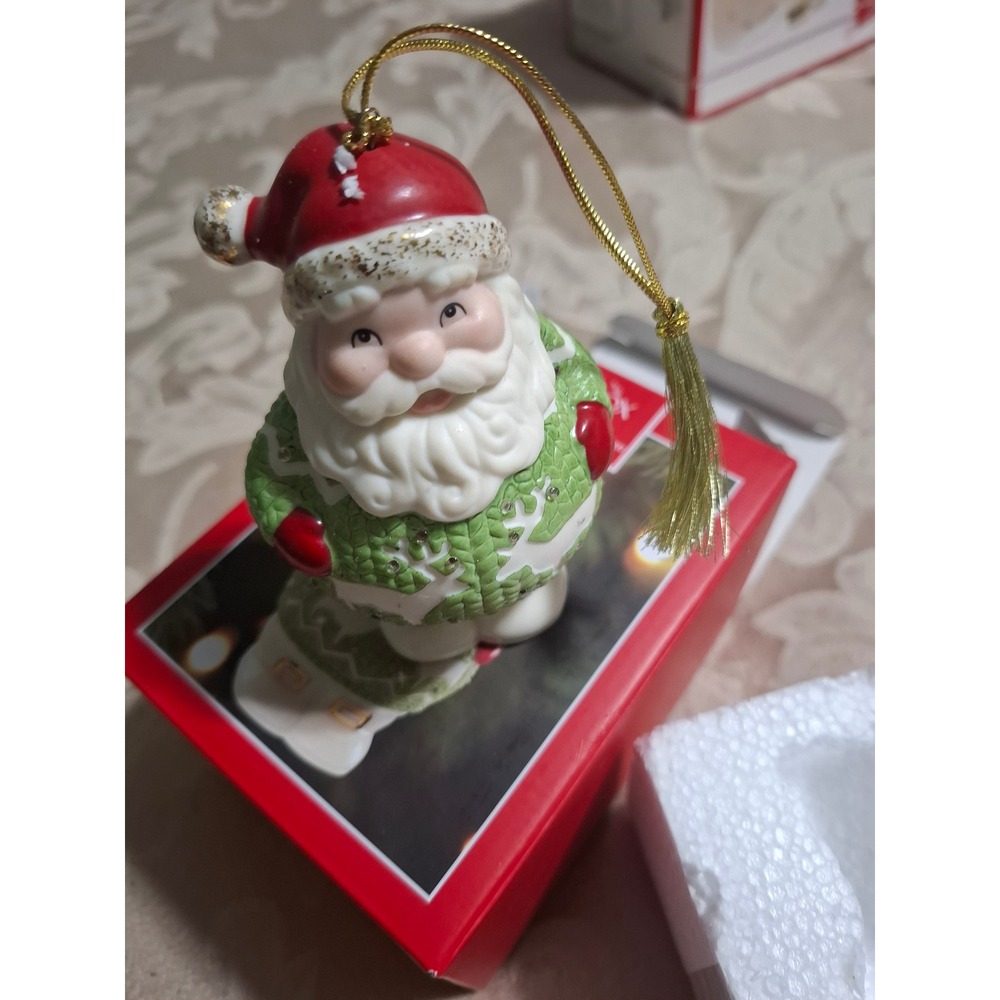 Lenox Light Up Christmas Sweater Santa Ornament Porcelain Figurine 870928